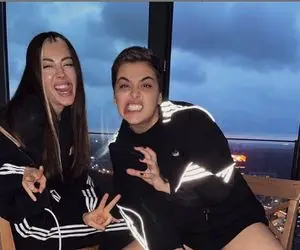 مراسم برهنه‌شدن ریحانه پارسا از رقص باسن تا درآوردن لباس!