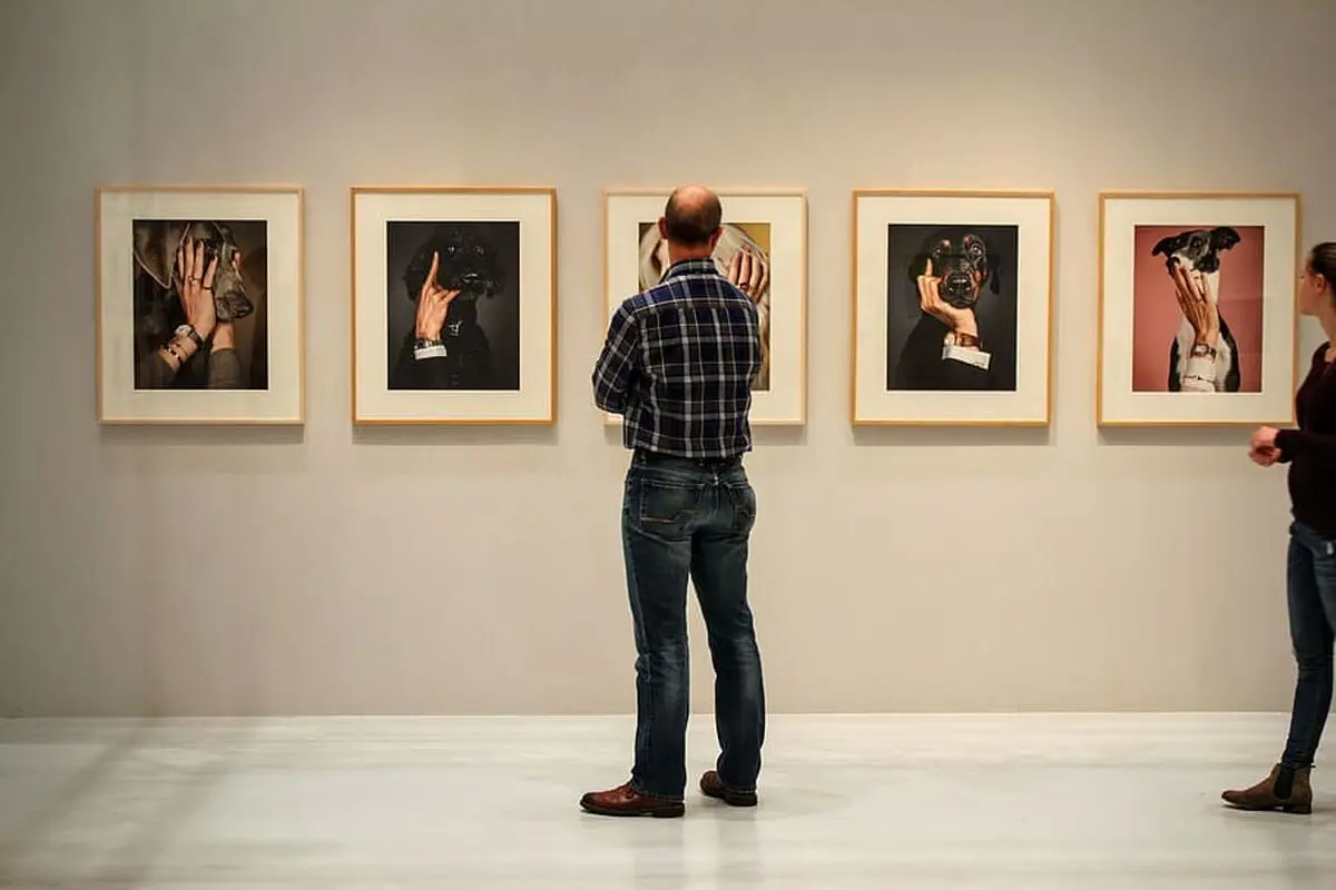 exhibition-see-visitors-gallery