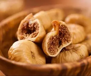 ترفندای خونگی خشک کردن انجیر؛ با چند تا حرکت ساده یه پایه مَشتی درست کن واسه فیلم دیدنت