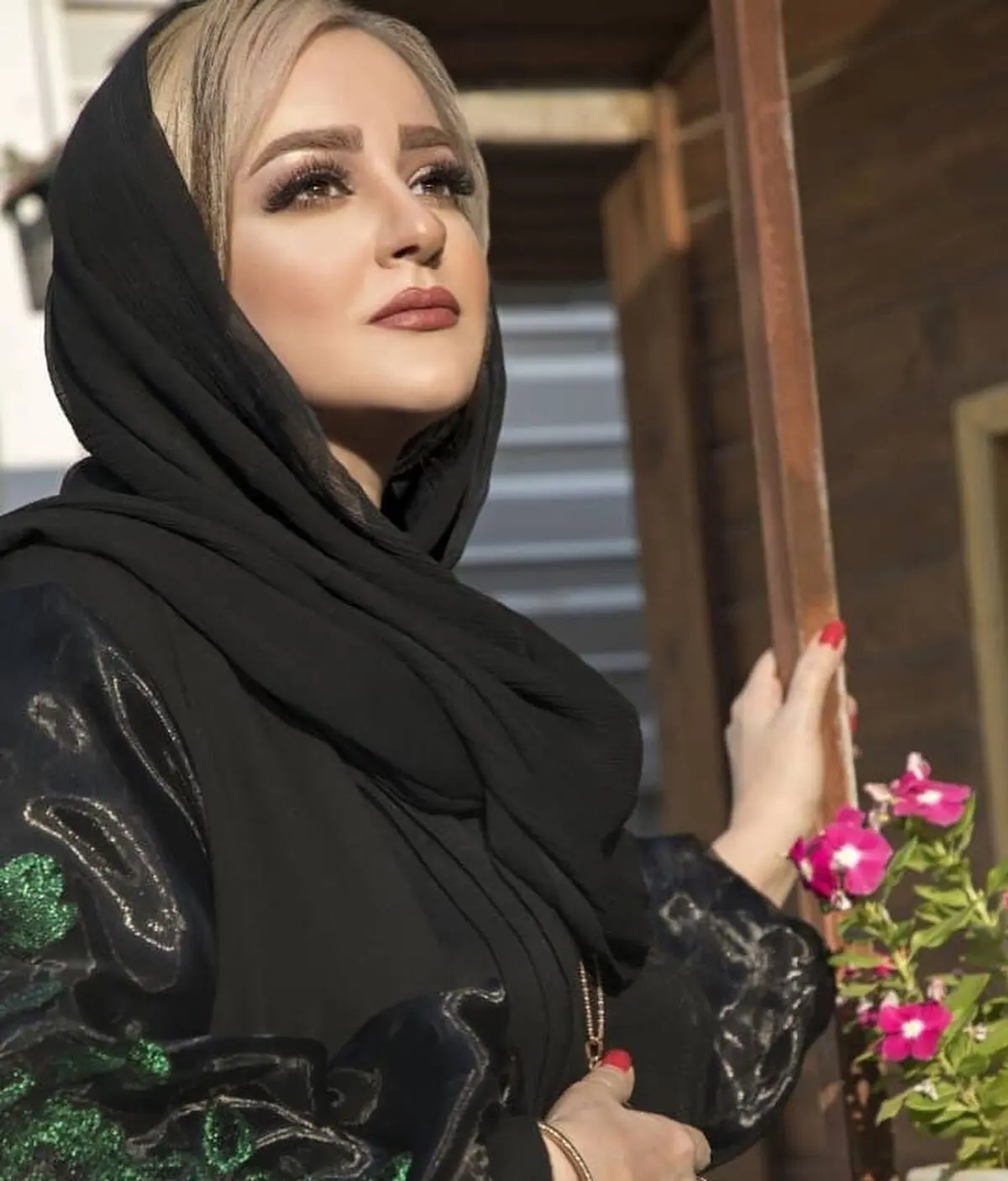 نعیمه نظام دوست