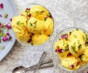 آموزش آشپزی؛ طرز تهیه بستنی سنتی زعفرانی با همه نکات