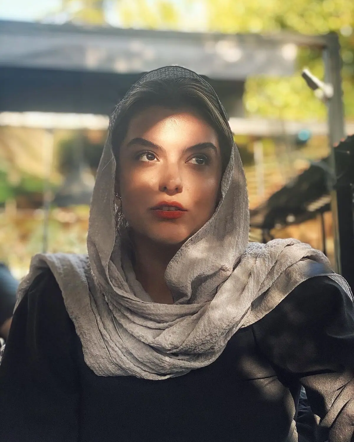 دنیا مدنی