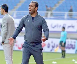 سیاوش اکبرپور: می‌خواهند زیر پای فکری را خالی کنند