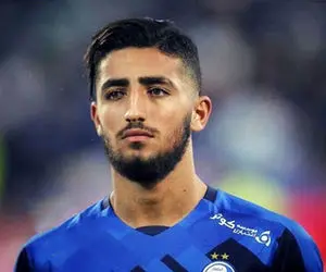 یک استقلالی بمب نقل و انتقالات شد!