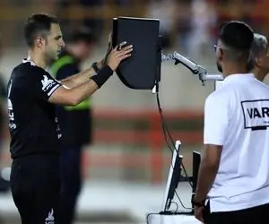 دقیقا نقش VAR در بازی پرسپولیس - فولاد چه بود؟