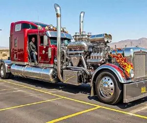 تجهیزات سنگین؛ چشمگیرترین کامیون نیمه تریلر جهان که با موتور جت کار میکند