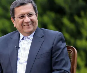 همتی تنها نامزدی که ماسک داشت