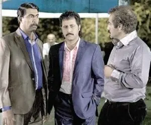 پایتحت ویدئوز؛ توضیحات بائو به نقی در مورد دارو های مامانی و قیافه نقی