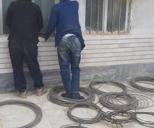 (ویدئو) سرقت کابل برق در گرگان به دلیل فقر 