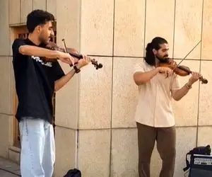 آواز اصیل؛ خفنترین بند خیابون این دو تا پسرن جوری نواختن جاشون نوک آمریکاست