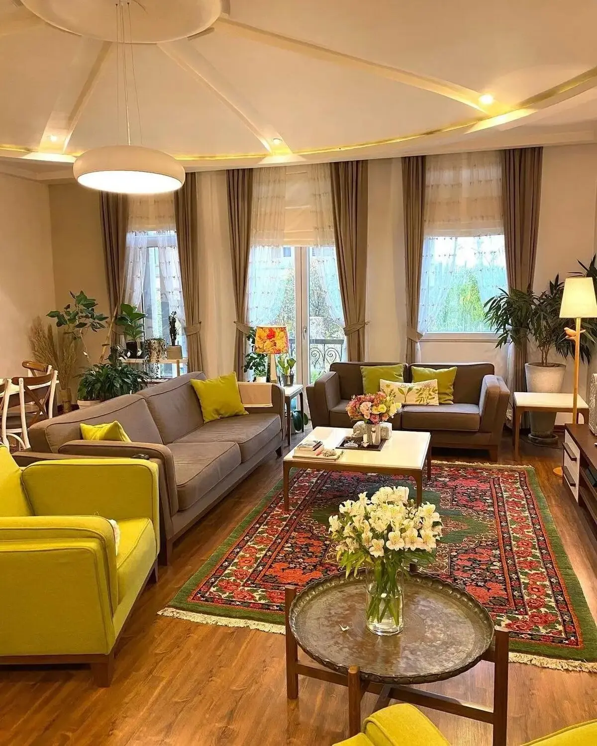 مبل طوسی