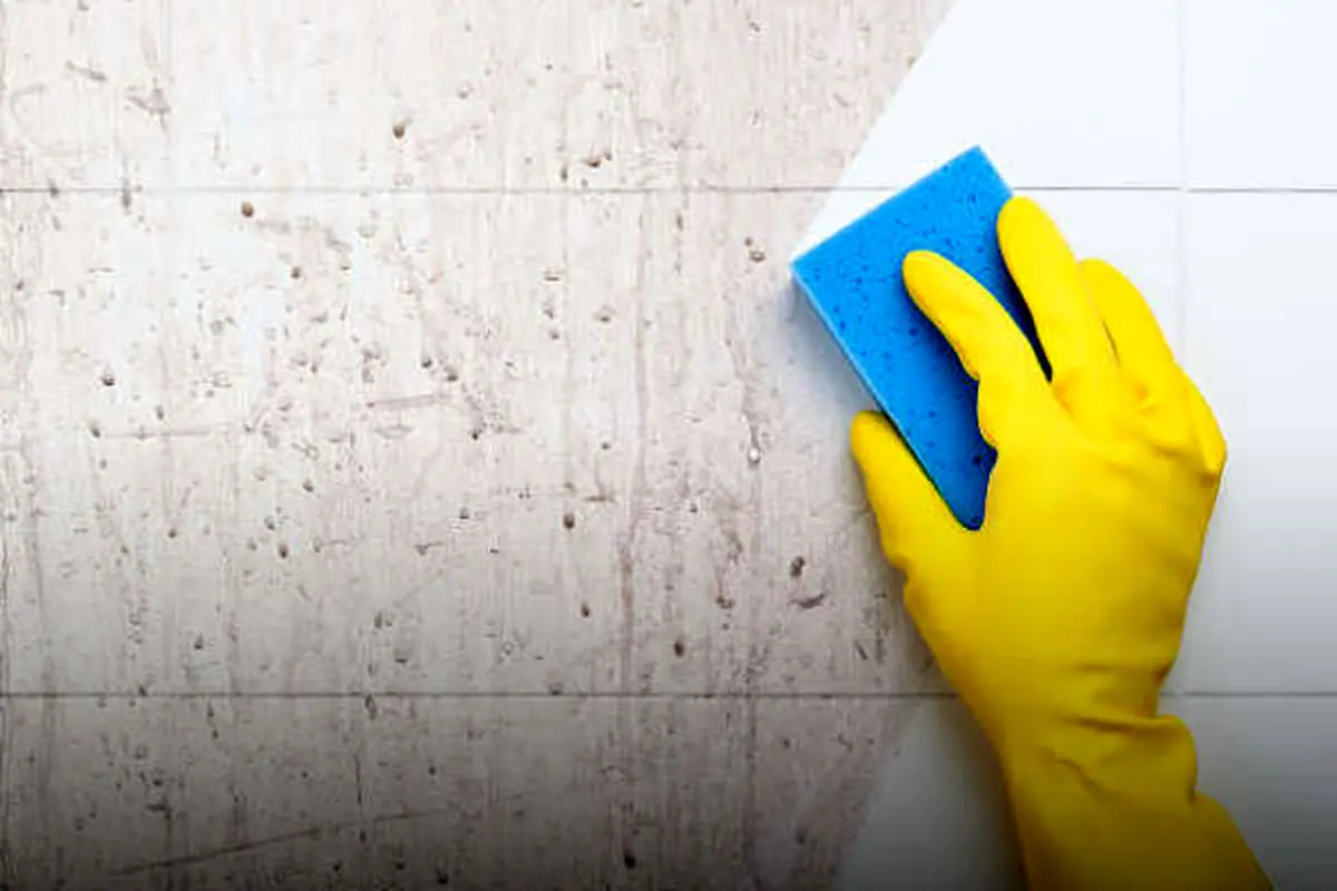 تمیز-کردن-کاشی_های-حمام