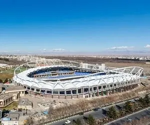 به جای آزادی منتظر بازی استقلال در مشهد باشیم؟