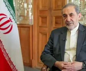 نوشته ولایتی پس از انتخاب سومین رهبر انقلاب