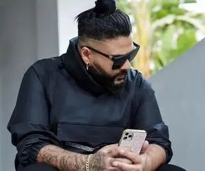 بی‌آبرویی تازه ساسی مانکن در کنسرت سوئد