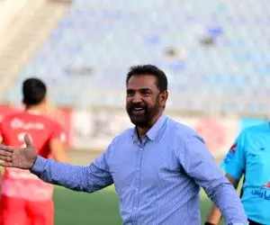 کریمی: مقابل استقلال یک تیم کامل غایب داریم!