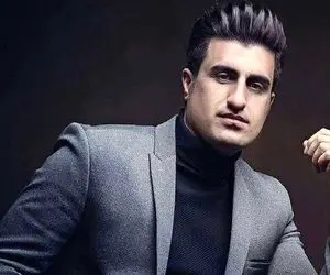 آواز احساسی؛ محسن لرستانی اسم منه دیه نیار خوند ملت همخونی کردنا انگار از قنداق حفظنش