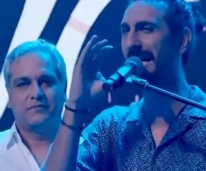 آواز هنرمندانه؛ فیت عجیب دو نفره مهران مدیری و پسرش که معلوم نیست فازش چیه