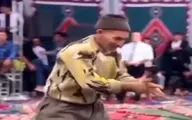 آواز شاد؛ ببینید این پیرمرد ریزه میزه با آهنگ ترکی تو عروسی چه بشکن بالانسی میزنه
