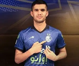 مشکل کارت بازی دو ستاره تازه وارد استقلال حل می شود؟!