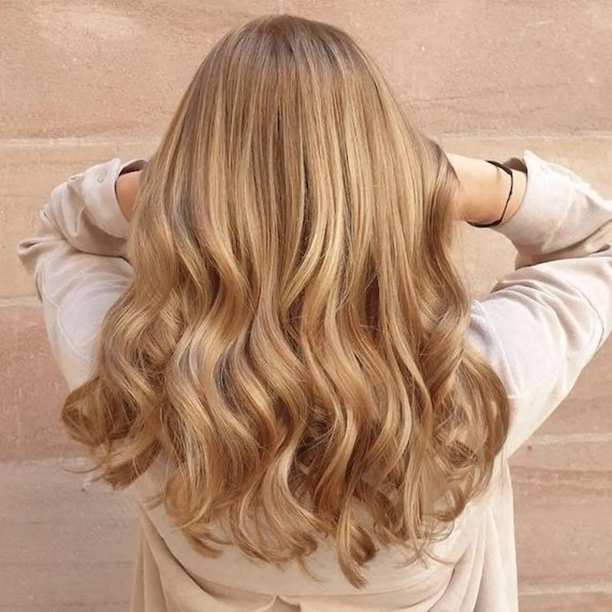 wellaprobloghoneyblondehairimage2
