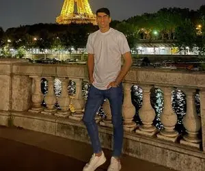 (عکس) علیرضا بیرانوند از برج آزادی به برج ایفل رسید!