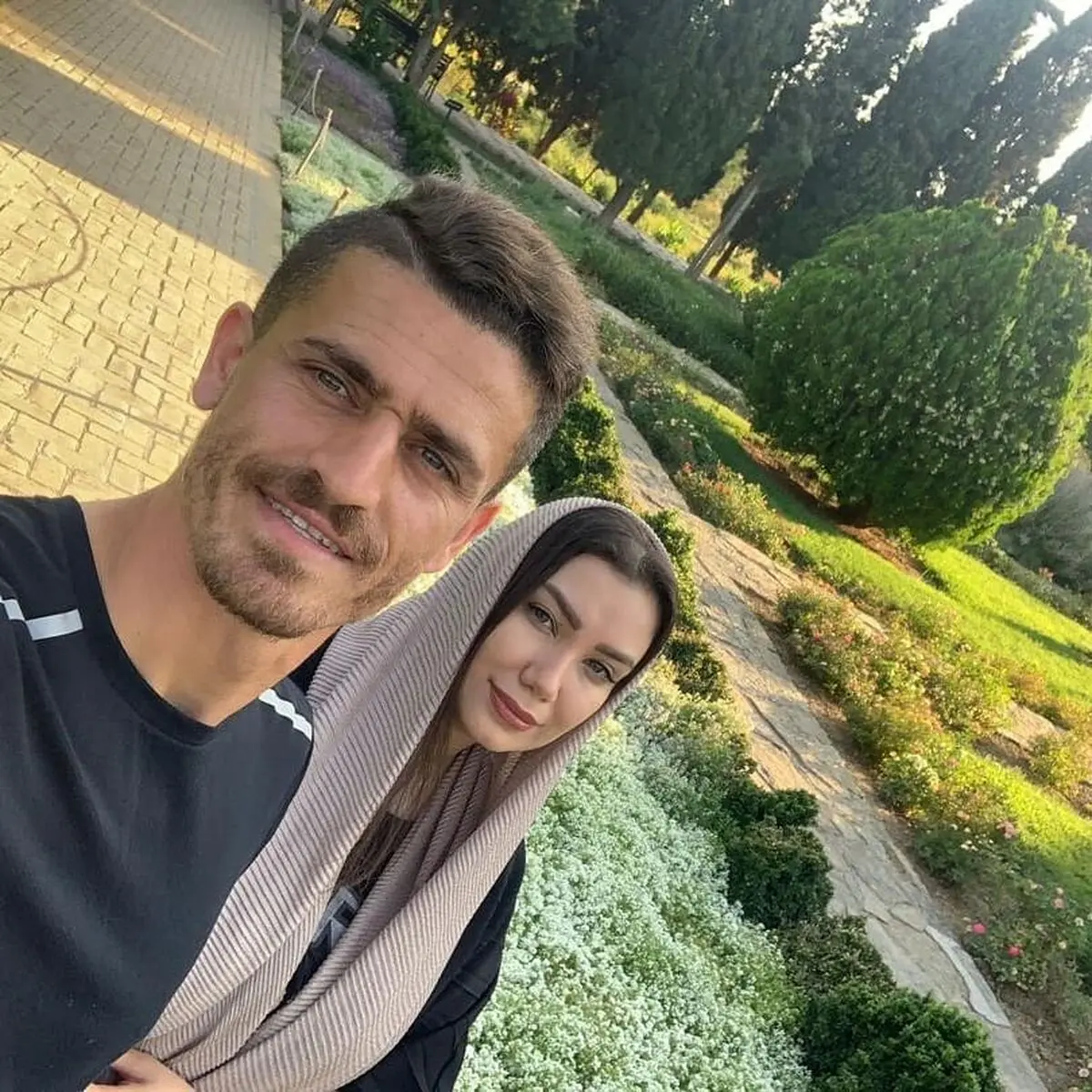mona_ardalan67_1565985915_3