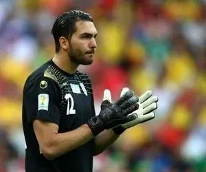 واکنش گلر پرسپولیسی به صحبت‌های شجاع خلیل‌زاده