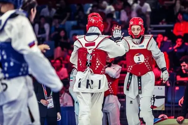 ناهید کیانی و کیمیا علیزاده