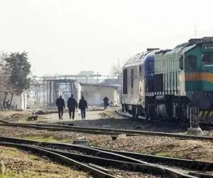 (ویدئو) فوت 13 نفر در حادثه خروج قطار از ریل در طبس