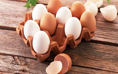 ساده ترین روش تشخیص تخم مرغ تازه از کهنه