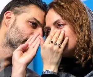 عکس صمیمی مهناز افشار با پیمان معادی در ساحل!