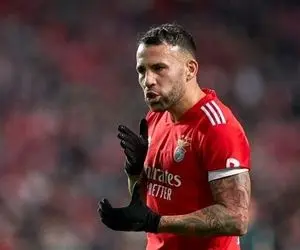 سرقت وحشیانه از بازیکن مشهور آرژانتینی؛ دزدان گروهی به خانه ریختند!