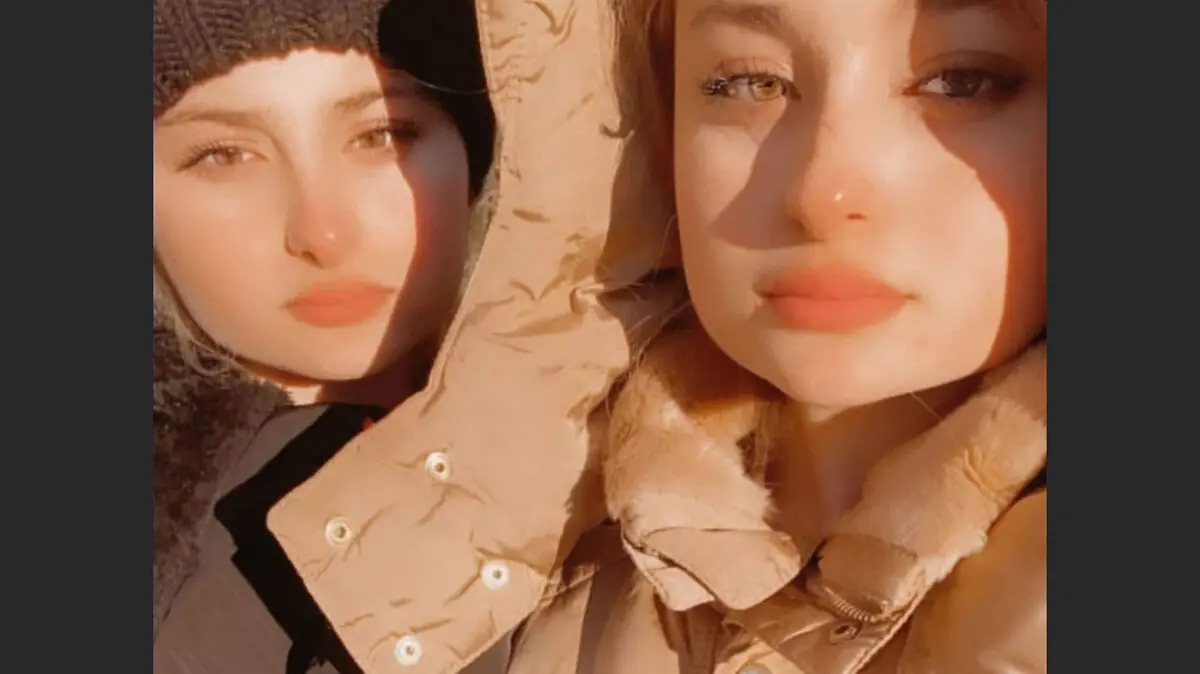 سارا+و+نیکا (3)
