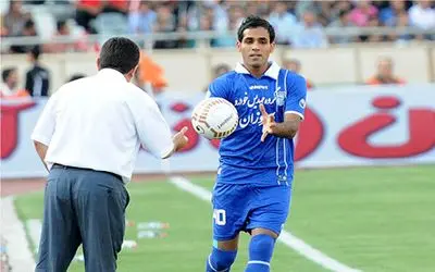 خداحافظی شماره ۴۰  فوتبال ایران در قلب سپاهان!