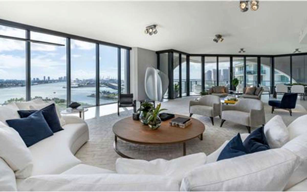 David-and-Victoria-Beckham-luxury-apartment-in-Miami-Florida-living-room-