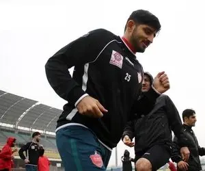 مهدی ترابی با شماره مهرداد میناوند در تمرین پرسپولیس حاضر شد