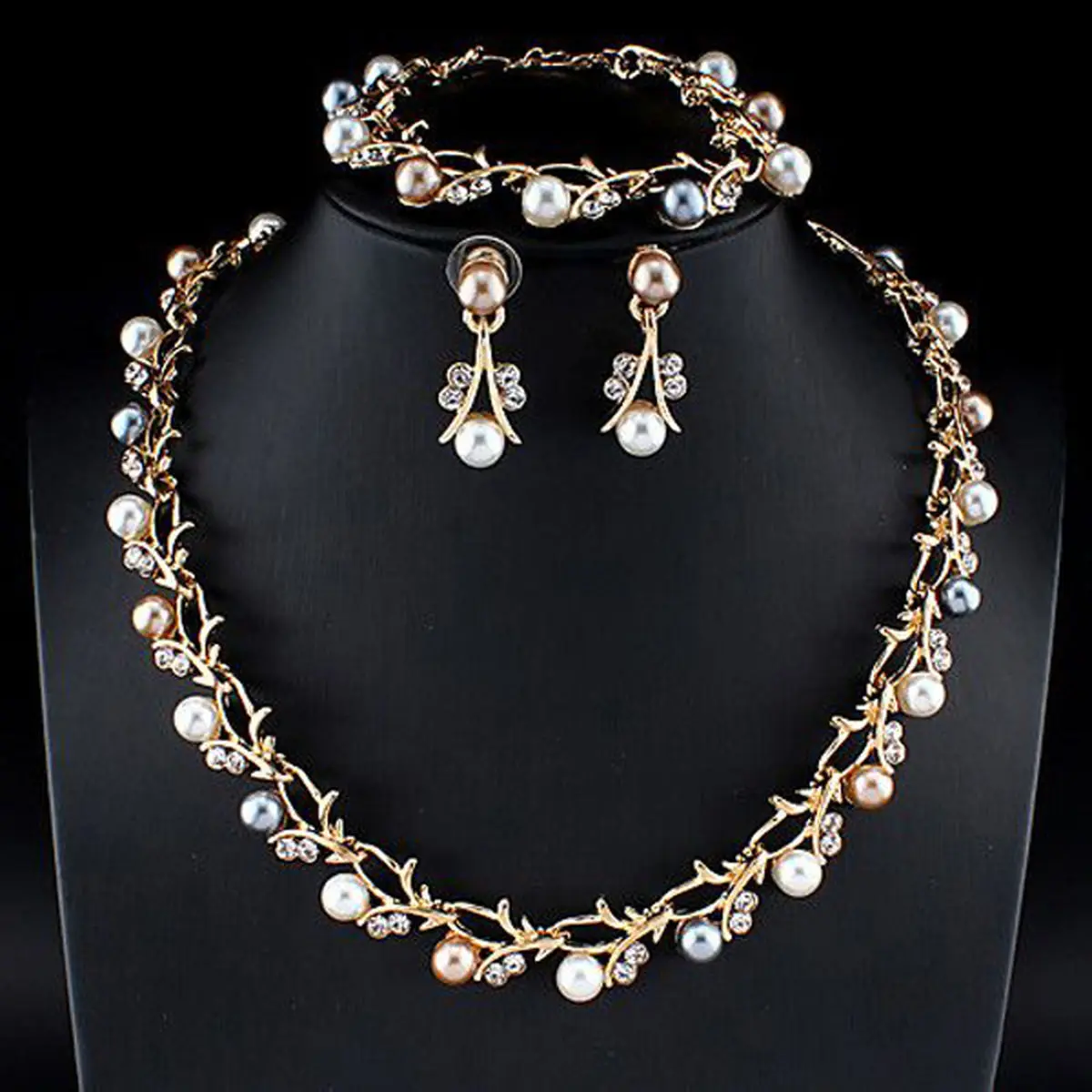 pearl-earring-necklace-and-set-12