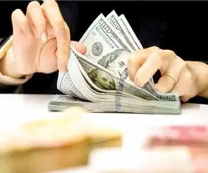 بازار پیشگویی از آینده دلار داغ شد/ فعالا‌ن اقتصادی چه گفتند؟