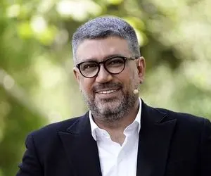 عکس جنجالی از رضا رشید پور که  او را به سکوت وا داشته!