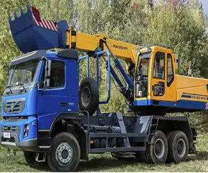 ماشین‌های غول پیکر؛ بیل مکانیکی انقدر بزرگ شده ماشالا که تنهایی از کامیون میپره پایین