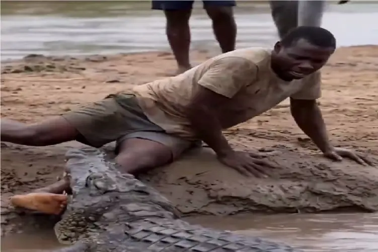 مستند حیات وحش؛ لحظه دلخراشی که مرد طعم درد را چشید