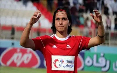 احضار ستاره سابق تراکتور به دلیل توهین به پرسپولیسی‌ها