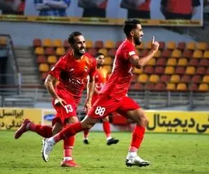 بلاتکلیفی عجیب رضاوند؛ فولاد یا استقلال؟