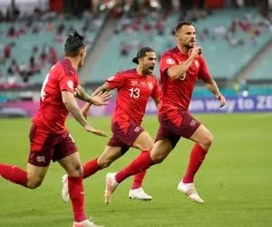 گزینه سرمربیگری تیم ملی ایران روی نیمکت تیم ملی ترکیه