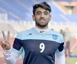 استقلال به دنبال مهاجم ماشین سازی