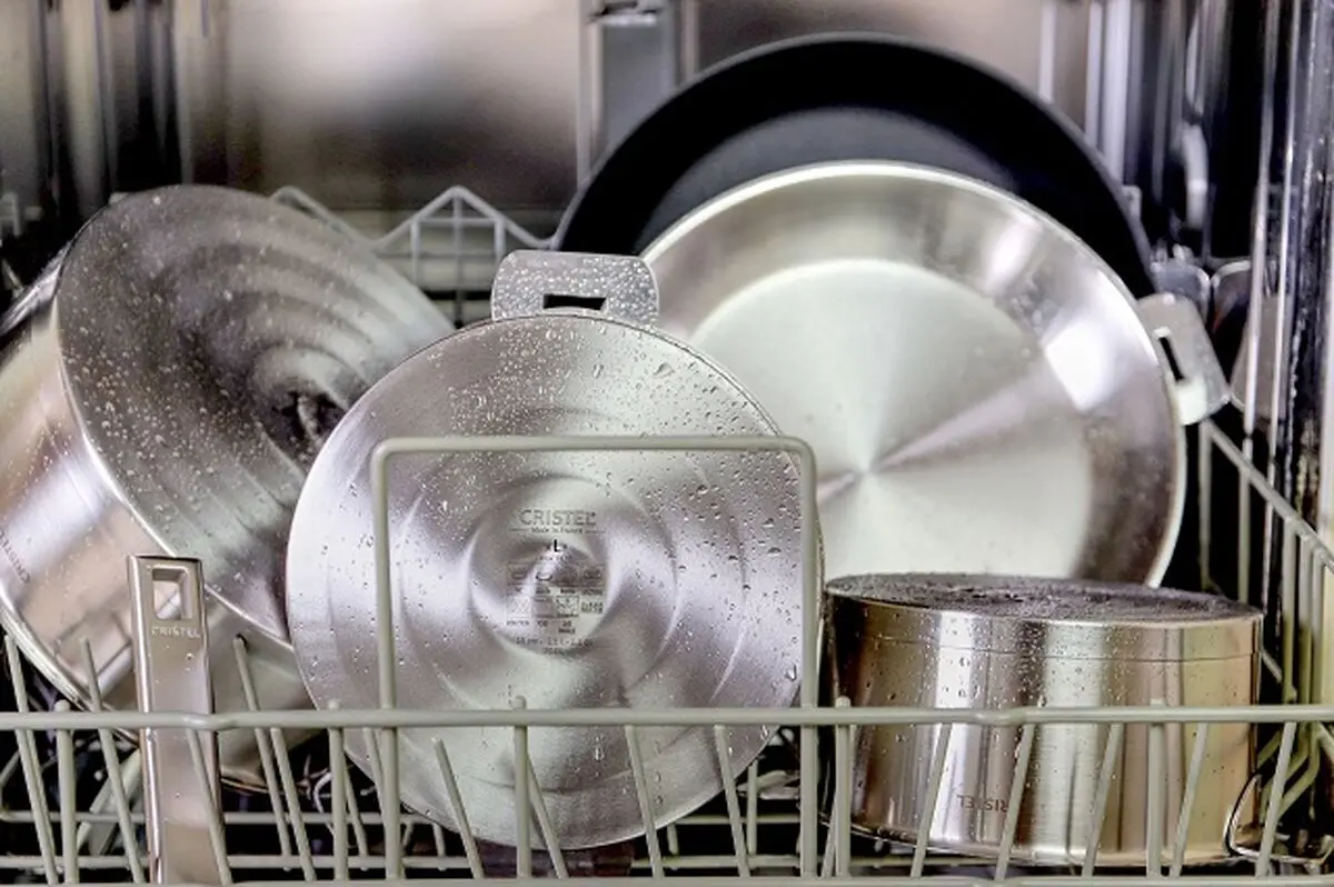 everyday-tips-for-cleaning-stainless-steel