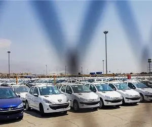 قیمت خودرو امروز ۲۰ مرداد ۱۴۰۴؛ بازار پرالتهاب با موج گرانی و افت‌وخیز شدید