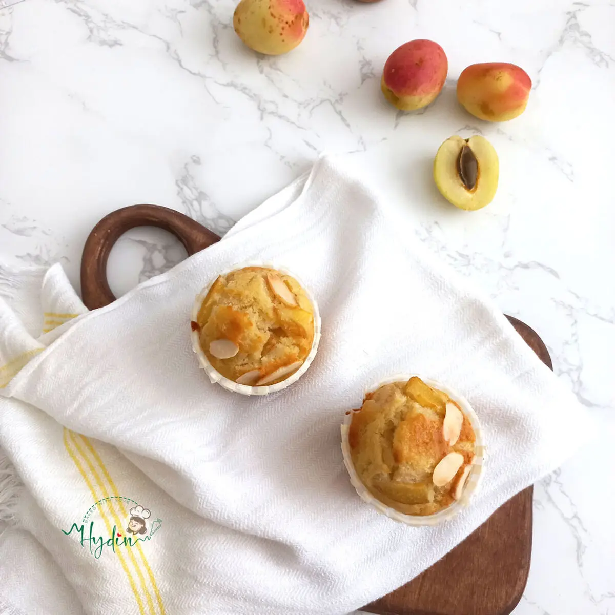 apricot-muffins-3
