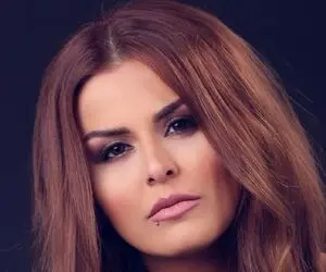 دانلود آهنگ سحر Sahar به نام Agha + متن و کیفیت 320